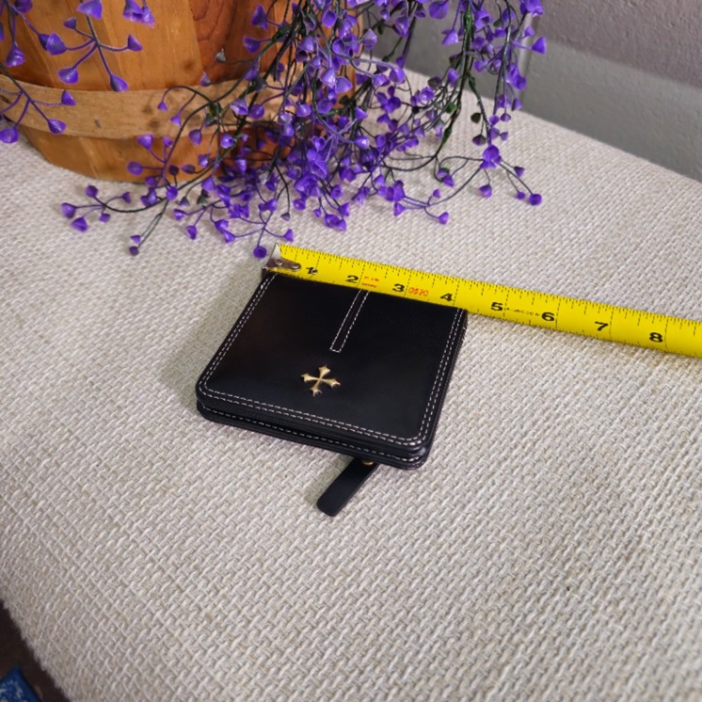 Gothic Cross Stud Bifold Pull Tab Wallet | Black | 4x4in - Picture 6 of 8